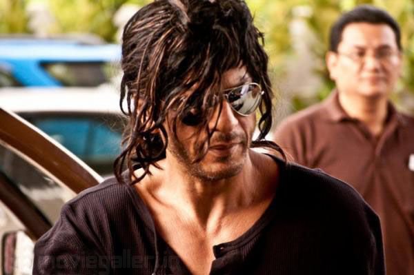 shahrukh-khan-in-don2-pics-pictures-5