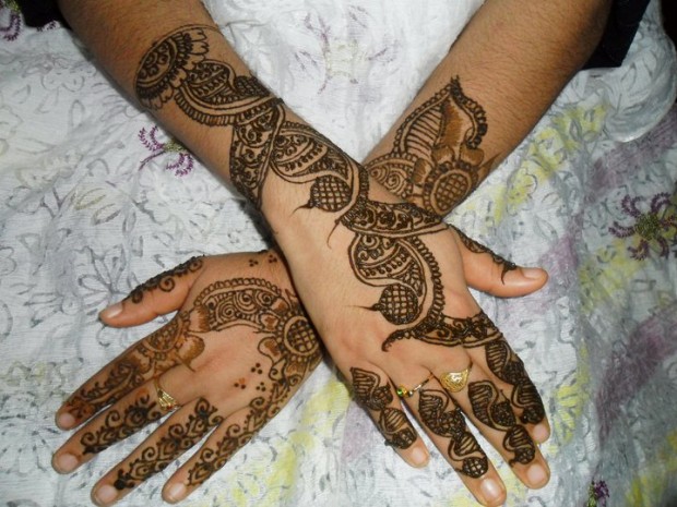 Beautiful-Eid-Mehndi-Designs-Simple-Easy-Hands-Foot-Mehndi-Designs-2012-2