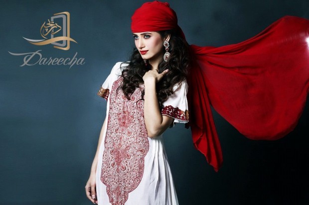 New-Neckline-Dress-Designs-by-Dareecha-Embroidered-Kashmiri-Winter-Dress-Collection-2013-4