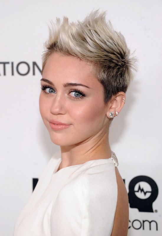 Miley-Cyrus-at-Elton-John-AIDS-Foundation-Party-in-Hollywood-Pictures-Photos-6