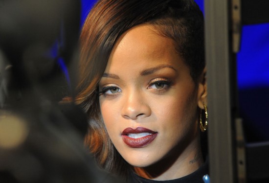 Rihanna-at-River-Island-Collection-Launch-in-London-Pictures-Photos-