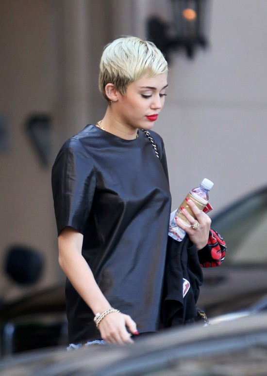 Miley-Cyrus-in-Short-Shorts-Out-and-About-in-Beverly-Hills-Pictures-Images-1