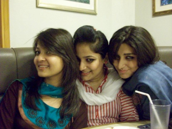 Pakistani-Girls-Wallpapers-HD-HQ-Beautiful-Cute-Pakistani-Girls-Images-Photo-6
