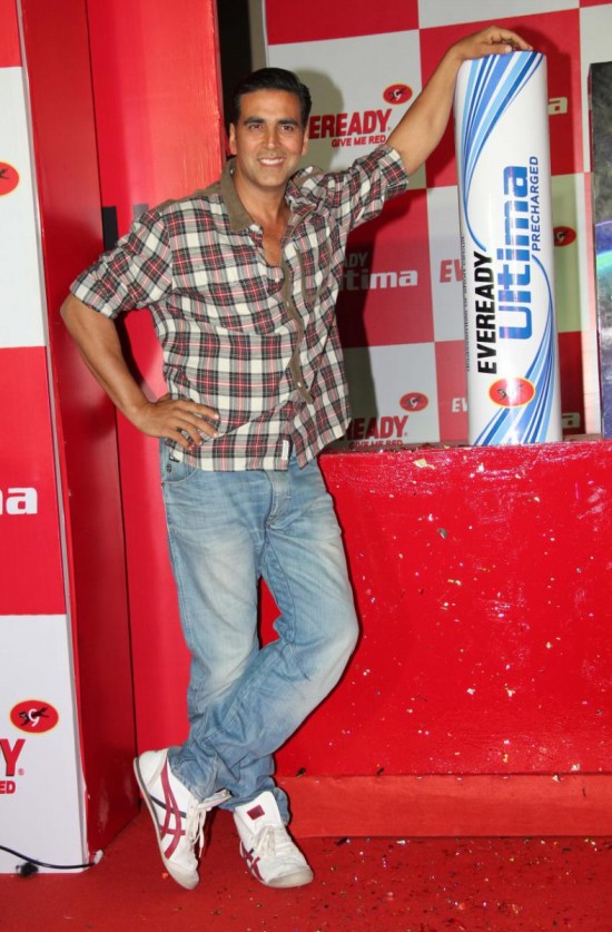 Akshay-Kumar-launches-Eveready-New-products-Gallery-pictures-Images-5