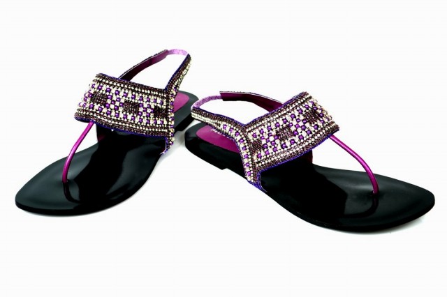 Girls-Womens-Beautiful-Fancy-Flat-Shoes-Eid-Footwear-Collection-2013-by-Metro-Shoes-5