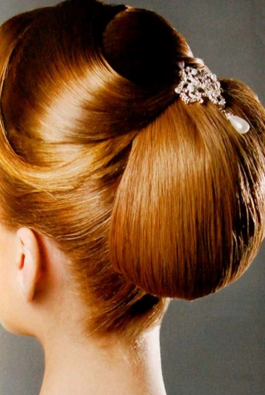 Bridal-Wedding-Perfect-Hair-Styles-For-Girls-Women-New-Fashion-Hair-Cuts-2013-8