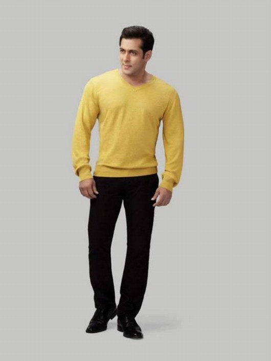 Salman-Khan-Photoshoot-For-Splash-Fashionable-Winter-Clothes-Collection-Mens-Wear-Suits-13
