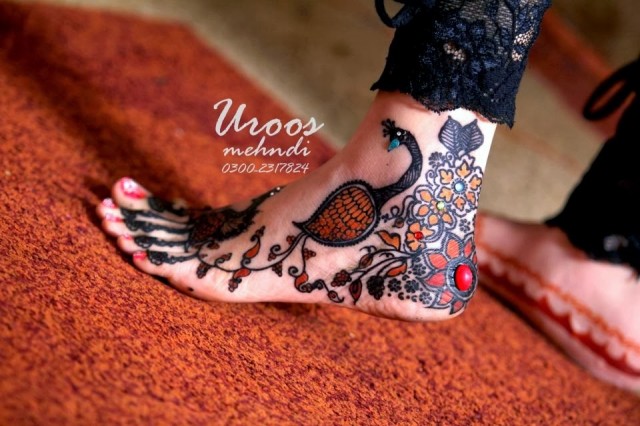 Beautiful-Eid-Mehndi-Designs For-Hand-Feet-Arabic-Henna-Mehndi-Designs-Bridal-Wedding-12