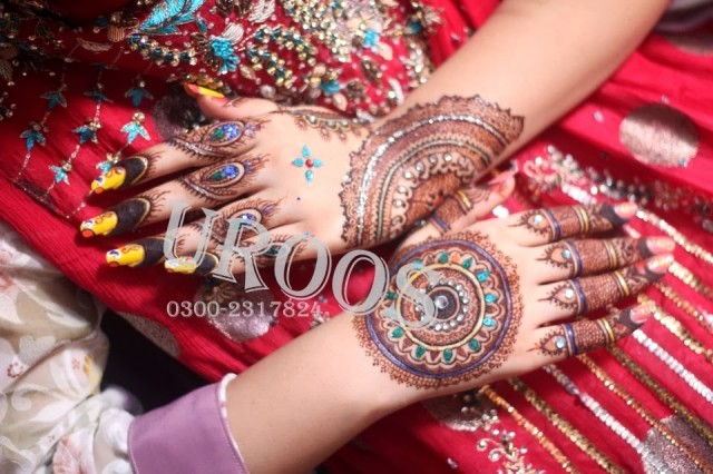 Beautiful-Eid-Mehndi-Designs For-Hand-Feet-Arabic-Henna-Mehndi-Designs-Bridal-Wedding-8