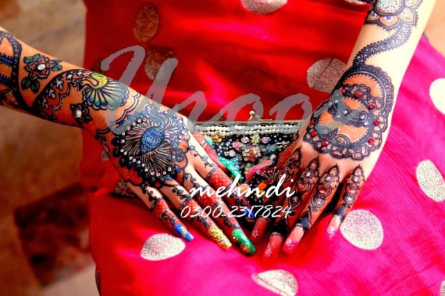 Beautiful-Eid-Mehndi-Designs For-Hand-Feet-Arabic-Henna-Mehndi-Designs-Bridal-Wedding-9