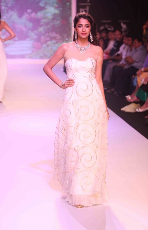 kashi Jewels Show at IIJW 2013 Day 4 Pictures 9