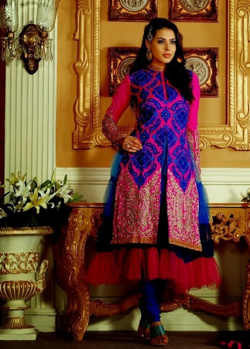 Sonali Bendre In Bollywood Anarkali Suits (6)