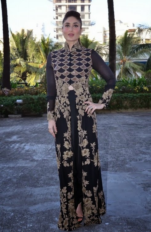 Kareena-Kapoor-Wear-Beautiful-Black-Gold-Churidar-Anarkali-Frock-Dress-by-Designer-Anamika-Khanna-9
