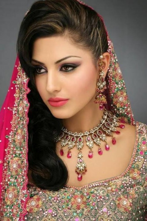 Wedding-Bridal-Pakistani-Indian-New-Fashion-Hair-Cuts-Style-for-Womens-Girl-5