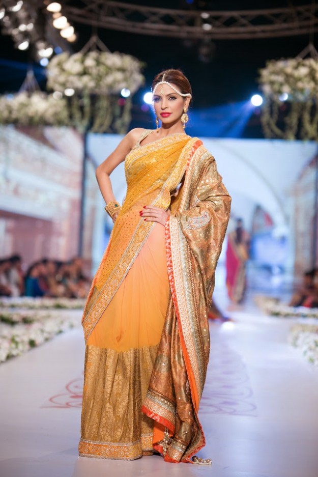 Bridal-Wedding-New-Fashion-Dress-at-PBCW-by-Designer-Deepak-Perwani-10