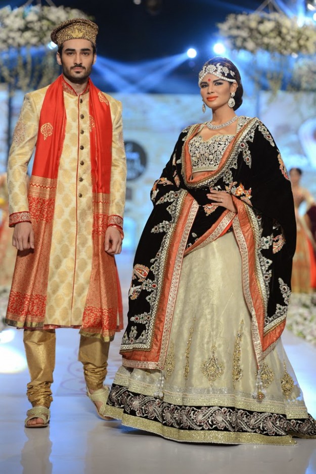 Bridal-Wedding-New-Fashion-Dress-at-PBCW-by-Designer-Deepak-Perwani-12