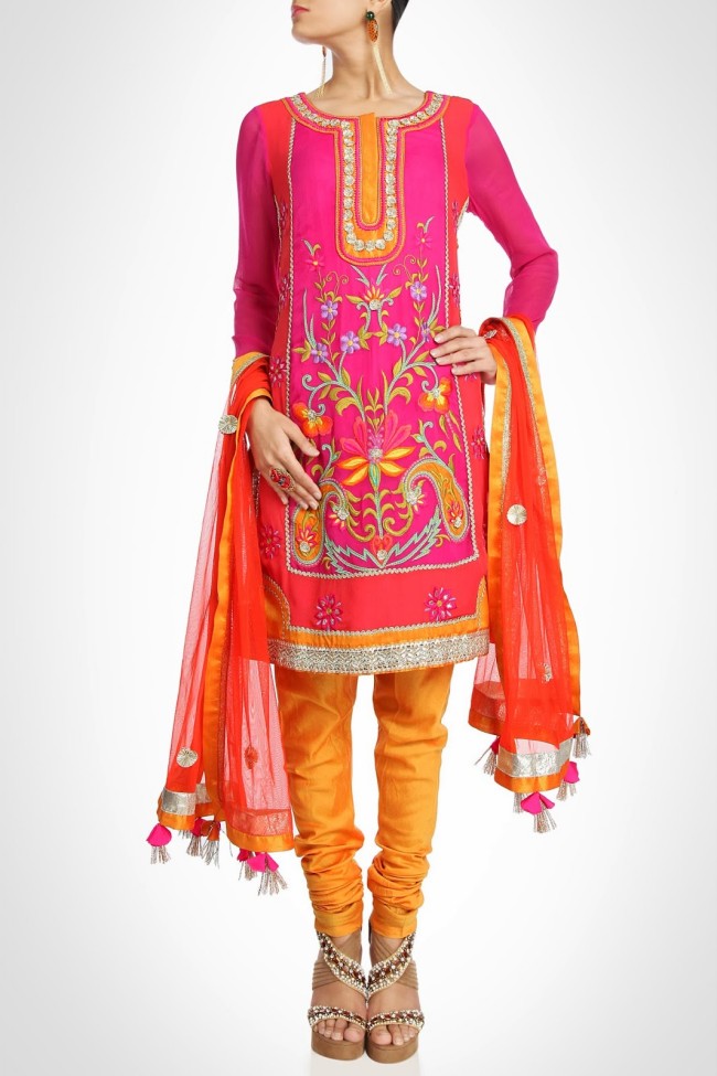 Womens-Girls-Wear-Beautiful-Embroidered-Kurti-Kurta-New-Fashion-Dress-by-Designer-Karieshma-Sarnaa-11
