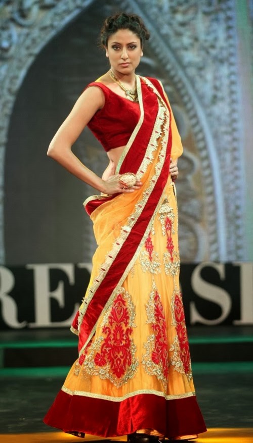 Bridal-Wedding-Dress-Fashion-Show-by-Retail-Jewellers-India-Trendsetters-Launch-10