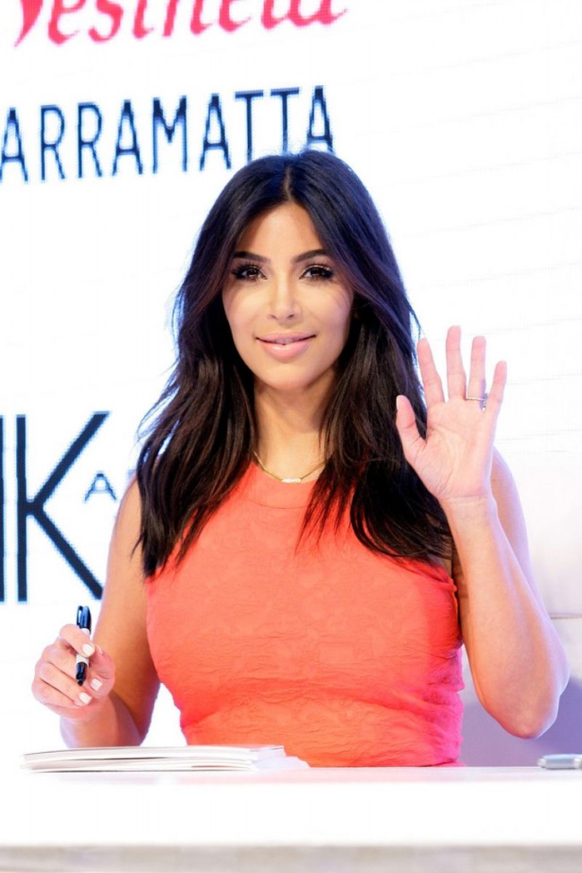Kim-Kardashian-at-Krdashian-Kollection-Spring-Launch-in-Sydney-Picture-Images-2