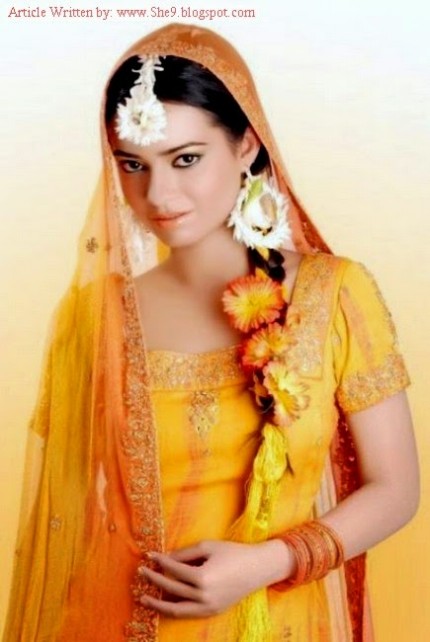 Wedding-Bridal-Hair-Cuts-Style-New-Latest-Fashion-for-Mehndi-Party-Function-9