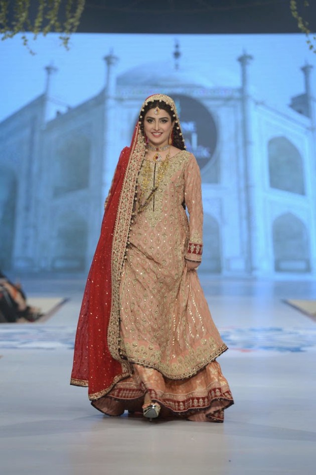 Wedding-Bridal-New-Fashion-Wear-Dress-for-Beautiful-Girls-at- PBCW-by-Designer-Sana-Abbas-11