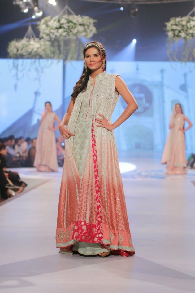 Wedding-Bridal-New-Fashion-Wear-Dress-for-Beautiful-Girls-at- PBCW-by-Designer-Sana-Abbas-3