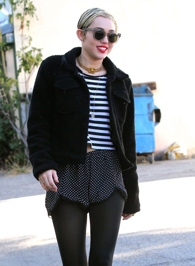 Miley-Cyrus-Out-and-About-in-Studio-Los-Angeles-City-Pictures-Image-1