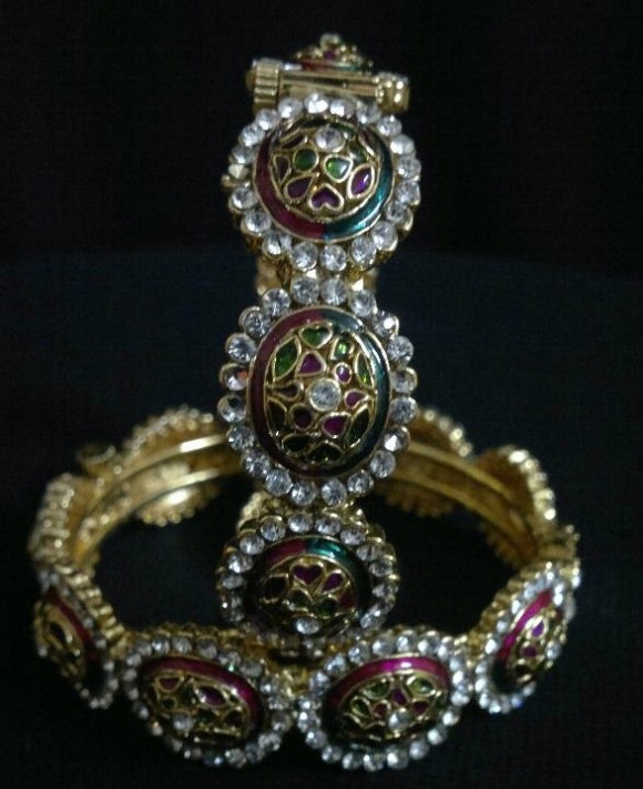 Indian Bridal-Wedding Wear Gold Bracelet Bangles Chura For Brides New Dulhan Fashion-7