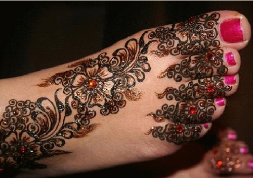 Latest Wedding-Bridal New Best Mehndi Designs for Girls Feet-Hand Mehendi Styles-11