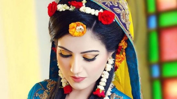 Asian Bridal Wedding Makeup Ideas for Modern Girls for Mehndi-Walima&Baraat Ceremony-2